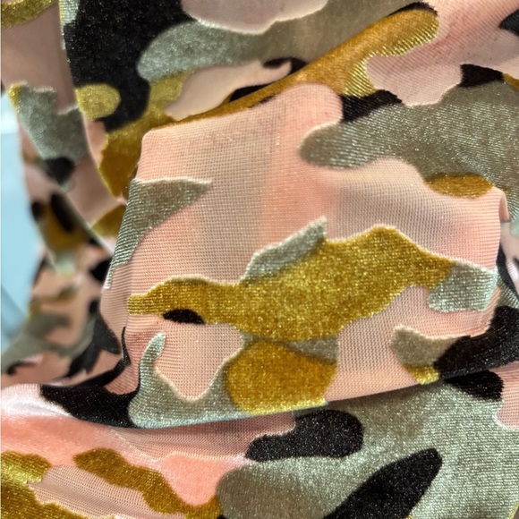 We The Free Free People Velvet Camo Burnout Tee Sz XS Hippie Boho Short Sleeve - Picture 6 of 9